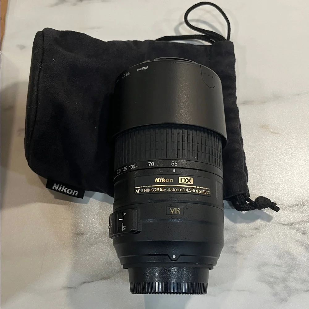 Nikon 55-300mm f/4.5-5.6G AF-S Nikkor ED VR Zoom Lens